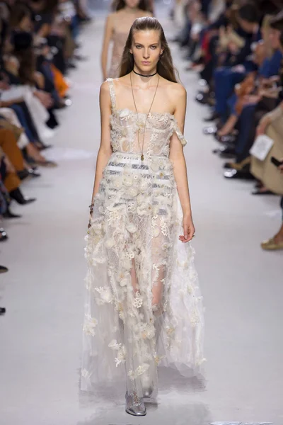 Look 67